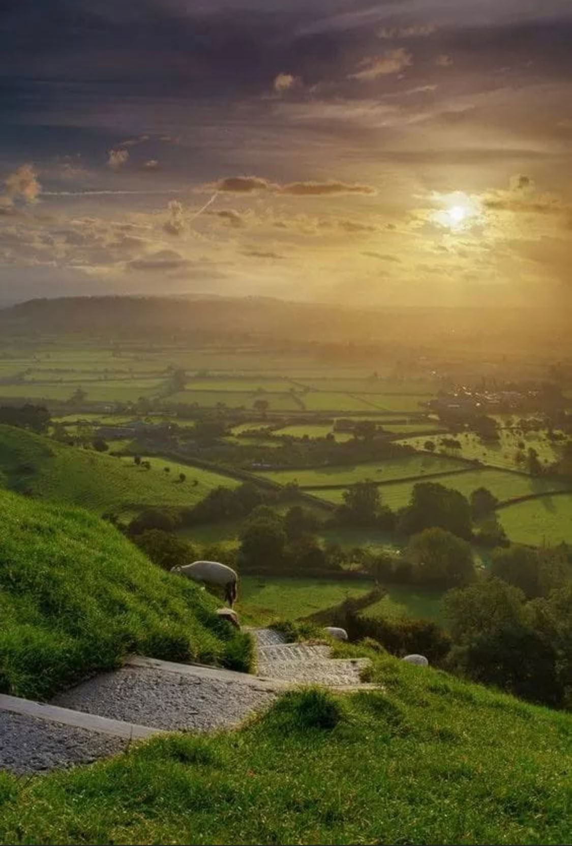 Retraite de méditation sur les sites sacrés de Glastonbury – jeudi 2 septembre 17h - dimanche 5 septembre 10h30