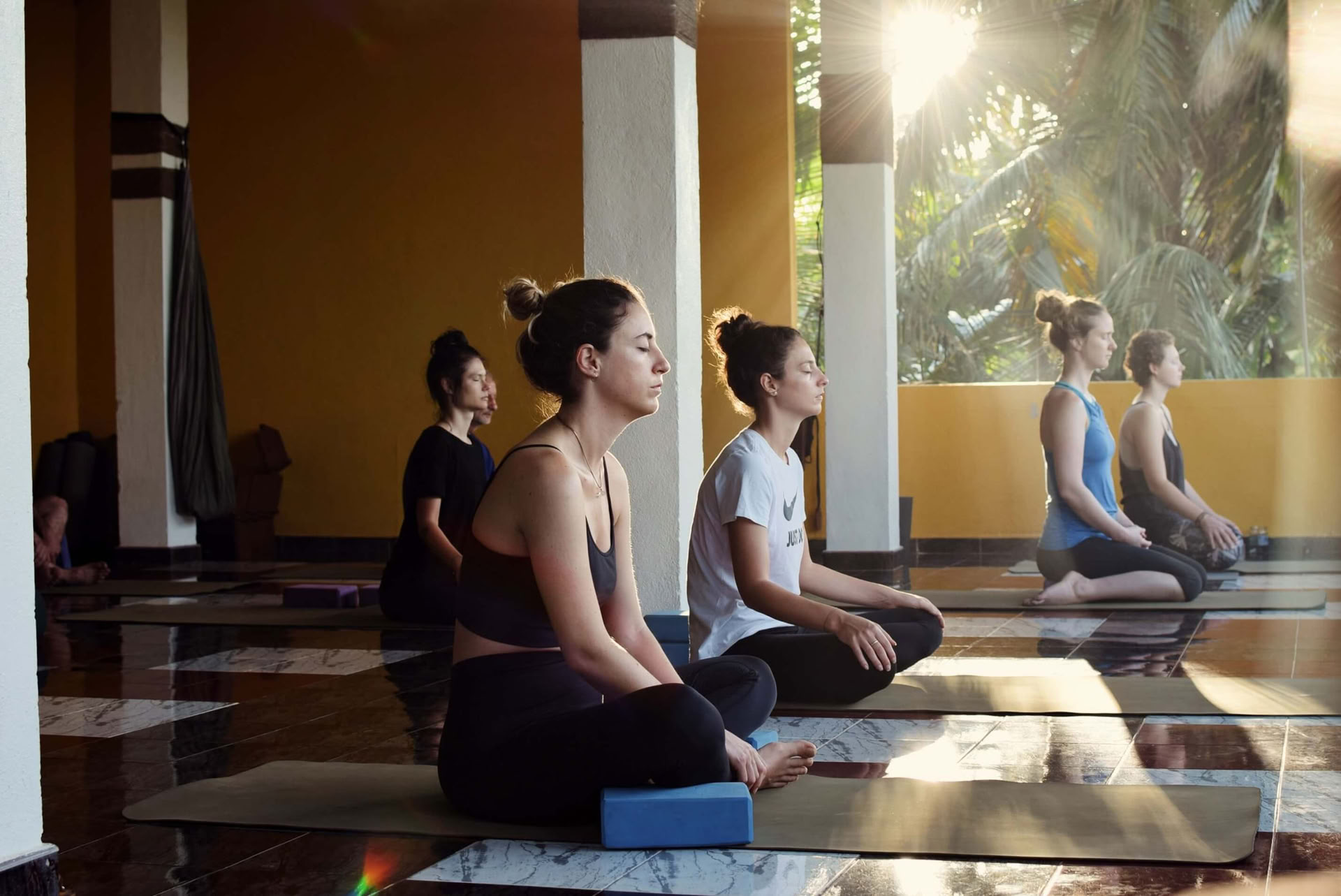 Retraite intensive de 8 jours de yoga, de travail respiratoire et de méditation au Sri Lanka