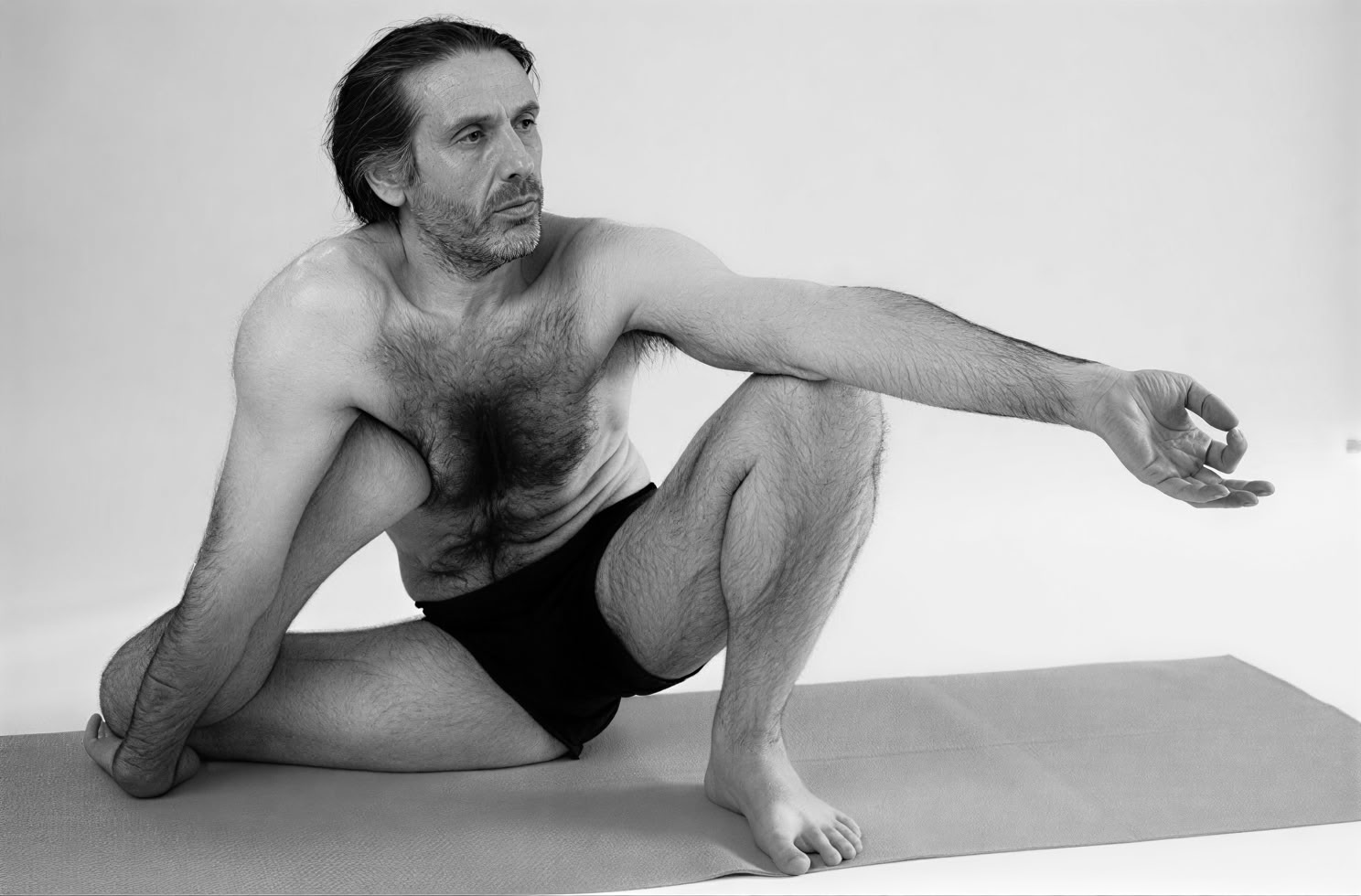 Formation de professeurs de yoga de 200 heures – Niveau I | Yoga Iyengar, Hatha – Kriya et Tantra Yoga