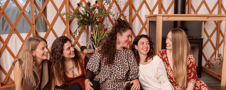 La série du chemin interdit – Femme douée