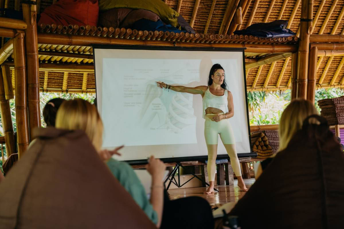 Formation de professeur de yoga de 200 heures