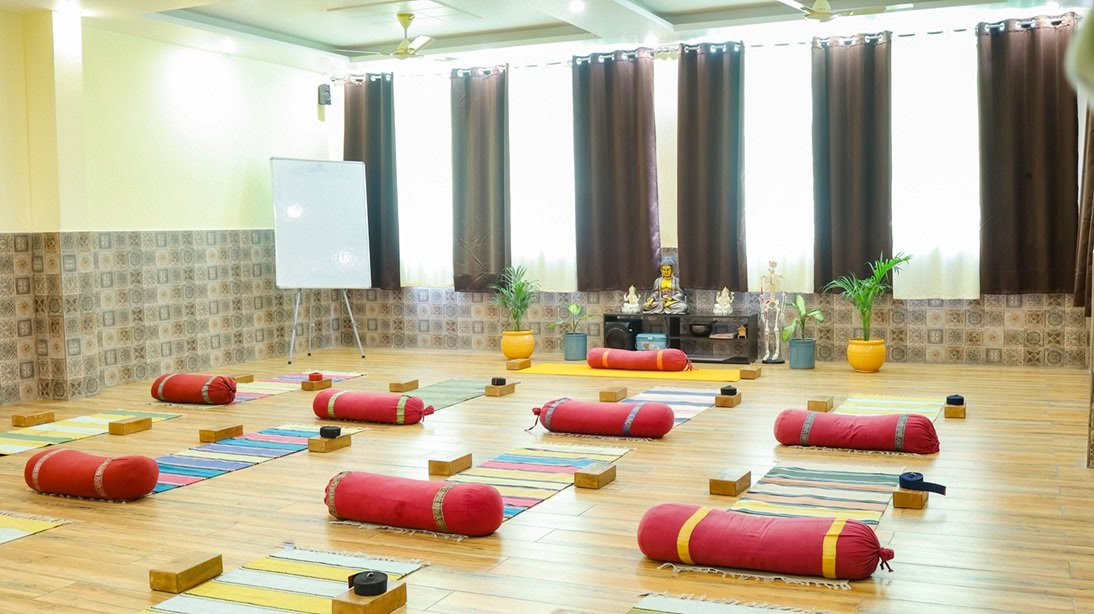 Formation de professeur de yoga de 200 heures à Rishikesh, en Inde