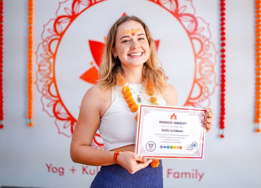 Formation certifiante de yoga prénatal + YTTC de 200 heures