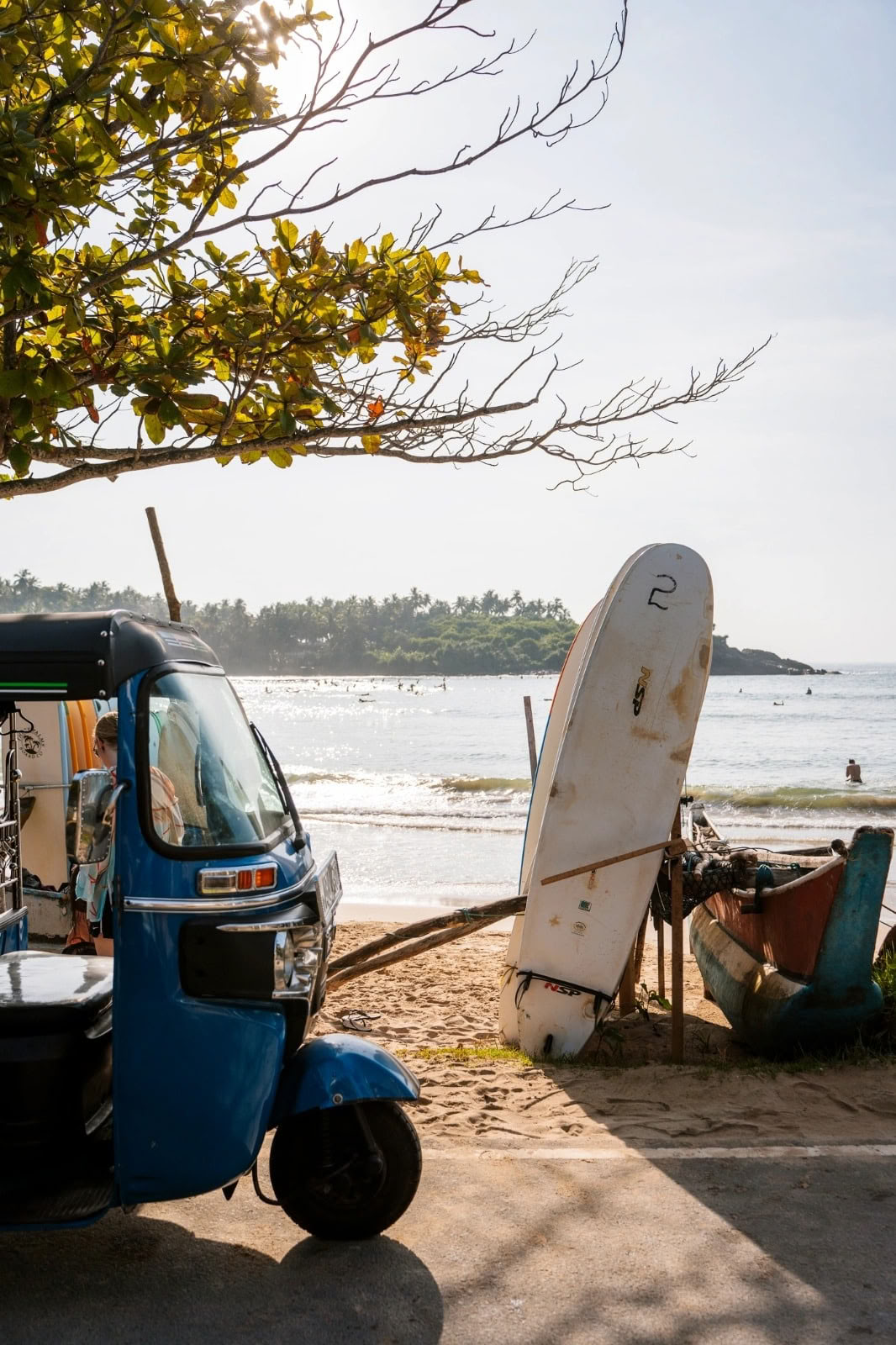 Loka Retraites - Yoga, Surf et Aventures