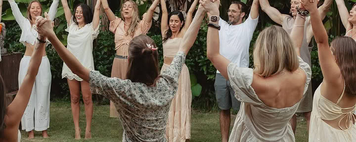 Formations de professeur de yoga de 300 h