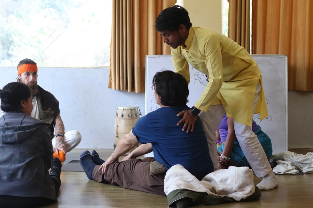 Formation de professeur de yoga de 100 heures à Rishikesh, en Inde