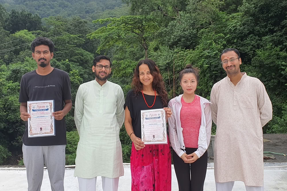 Cours de yoga yin de 6 jours à Rishikesh