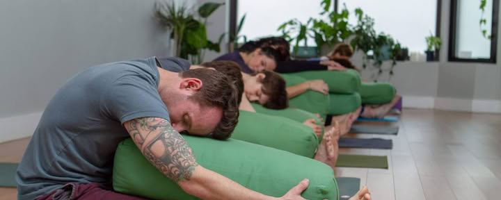 Yoga pour une relaxation profonde et le repos
