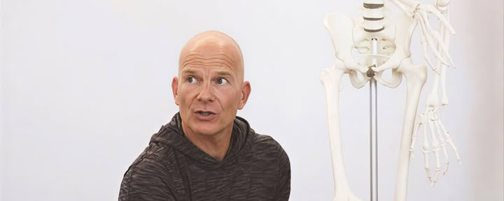 Formation de professeur de Yin Yoga et d’anatomie de 50 heures I avec Markus Henning Giess