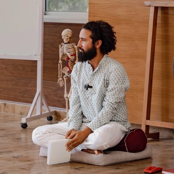 Formation de professeur de yoga de 100 heures à Rishikesh