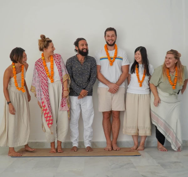 Formation de professeur de yoga de 100 heures à Rishikesh