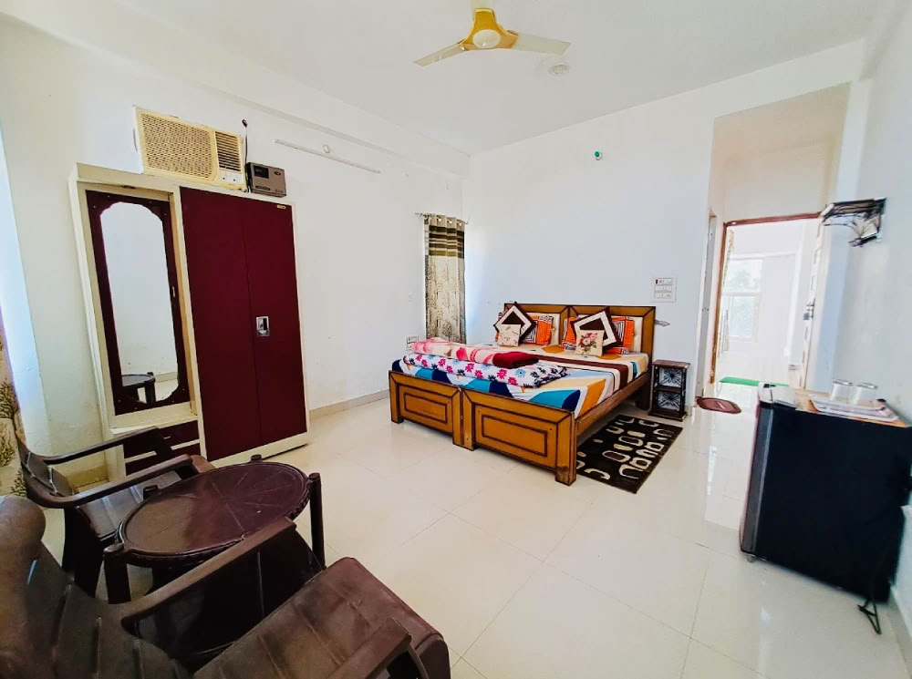 Formation de professeur de yoga de 100 heures à Rishikesh