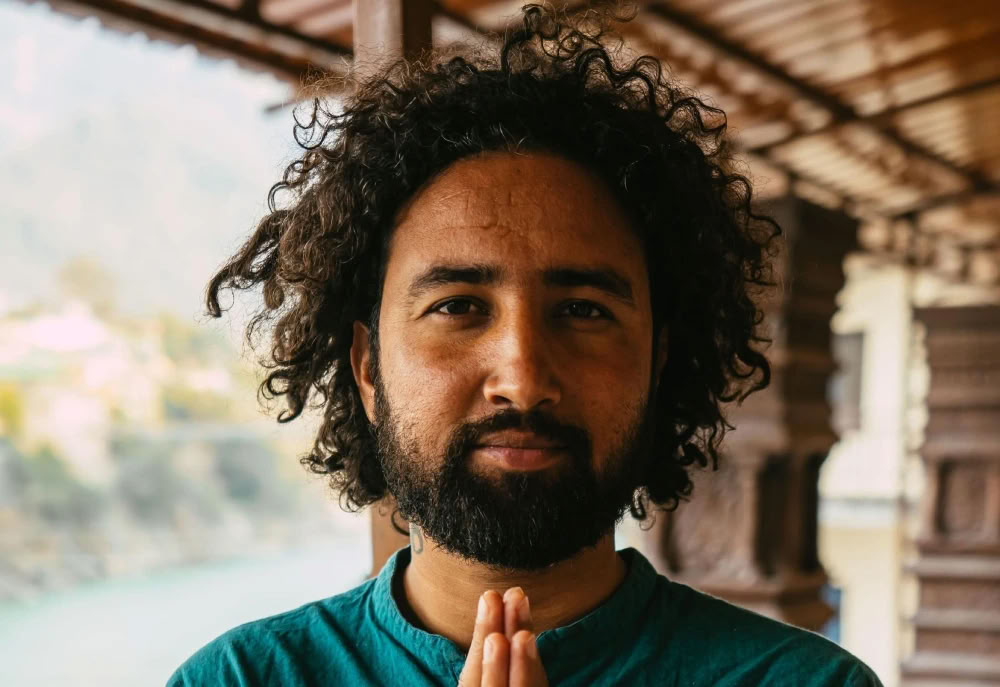 Formation de professeur de Yin Yoga de 85 heures à Rishikesh – du 03 au 10 janv. 2026