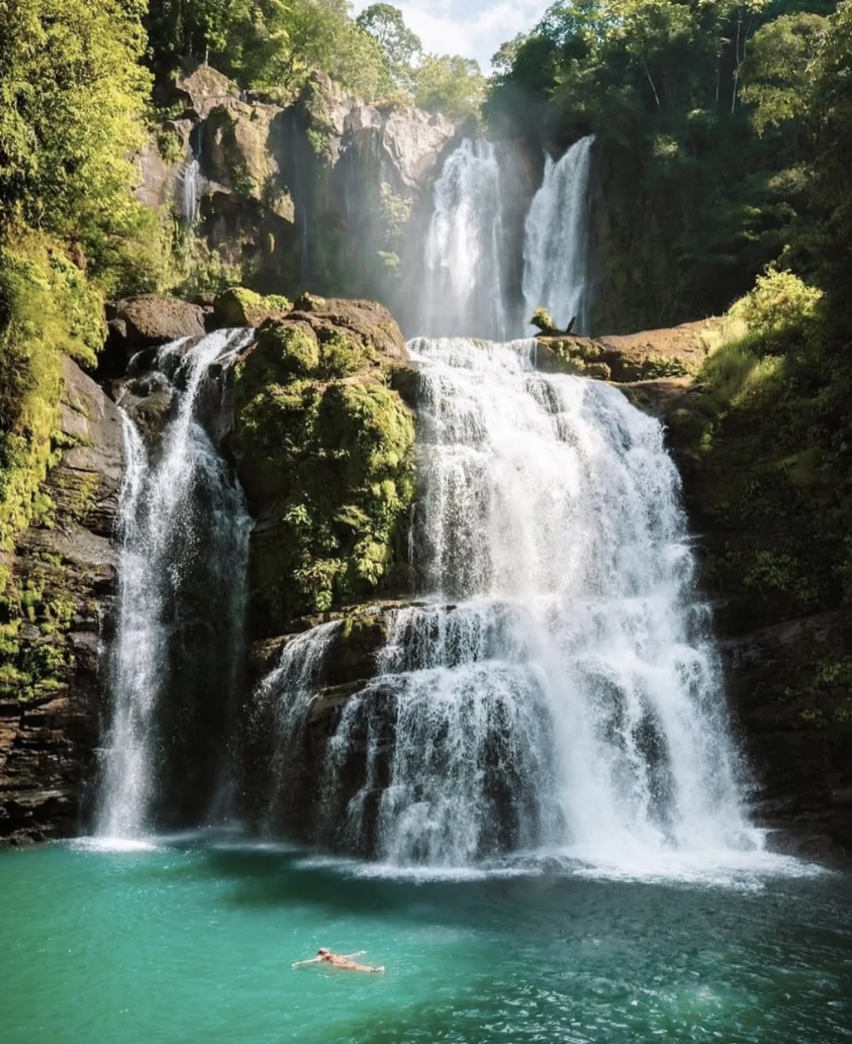 Connectez-vous au Costa Rica