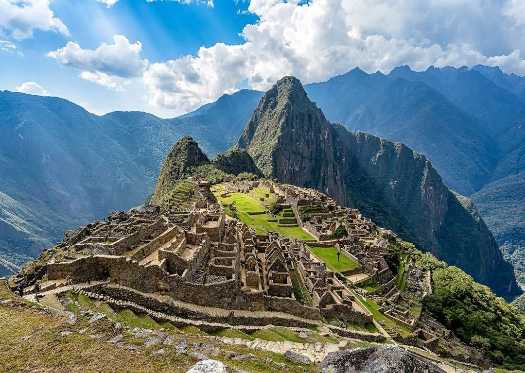 Retraite de yoga au Pérou, randonnée à Machu Picchu et aux montagnes arc-en-ciel
