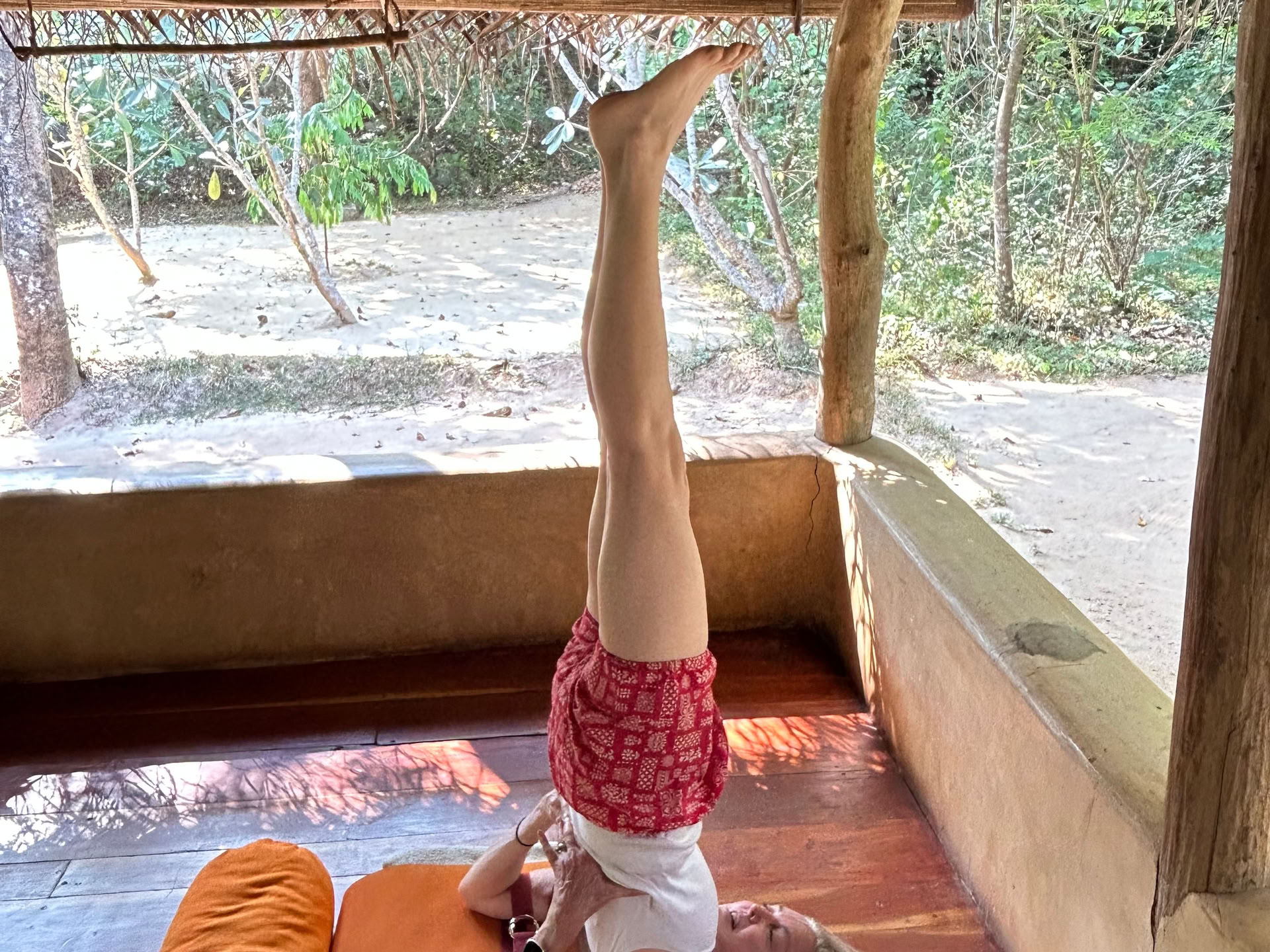 Georgia Marnham - yoga Iyengar