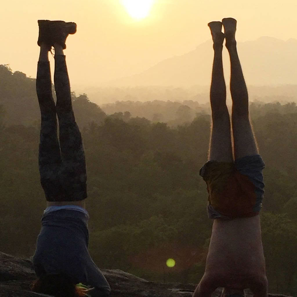 James de Maria - Vinyasa de yoga en pleine conscience