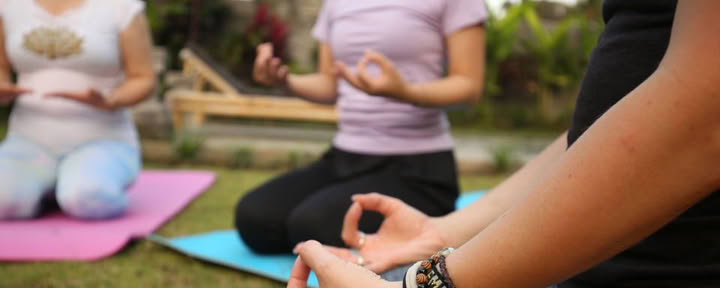 Cours de formation de professeur de yoga de 300 heures à Bali