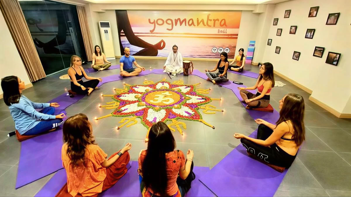 200 heures de formation de professeur de yoga à Bali avec visa d’affaires gratuit