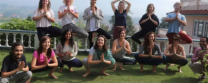 1 semaine de yoga thérapie au Népal