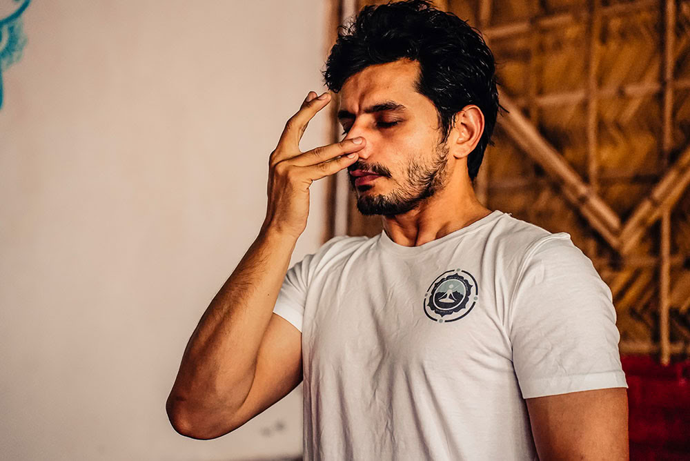 Formation de professeur de yoga de 300 heures à Rishikesh – du 1er janvier au 28 janvier 2027