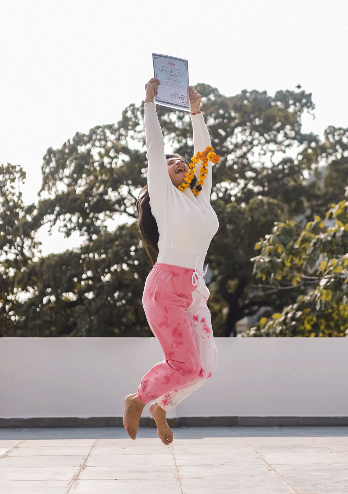Formation de professeur de yoga aérien à Rishikesh, en Inde