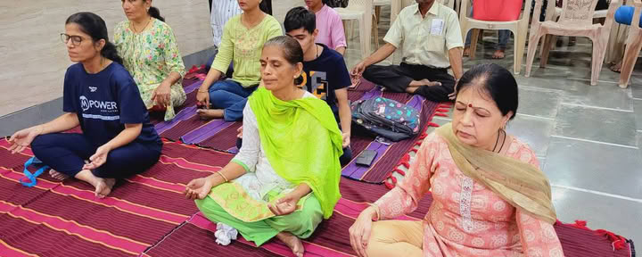 Formation de professeur de yoga (200 h) - certifiée IYA