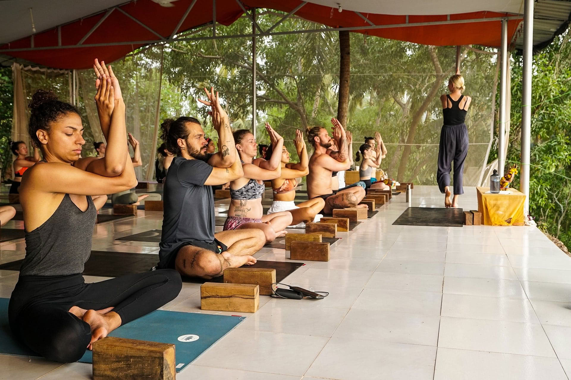 Formation avancée de yoga TTC Vinyasa Flow de 300 heures – Inde