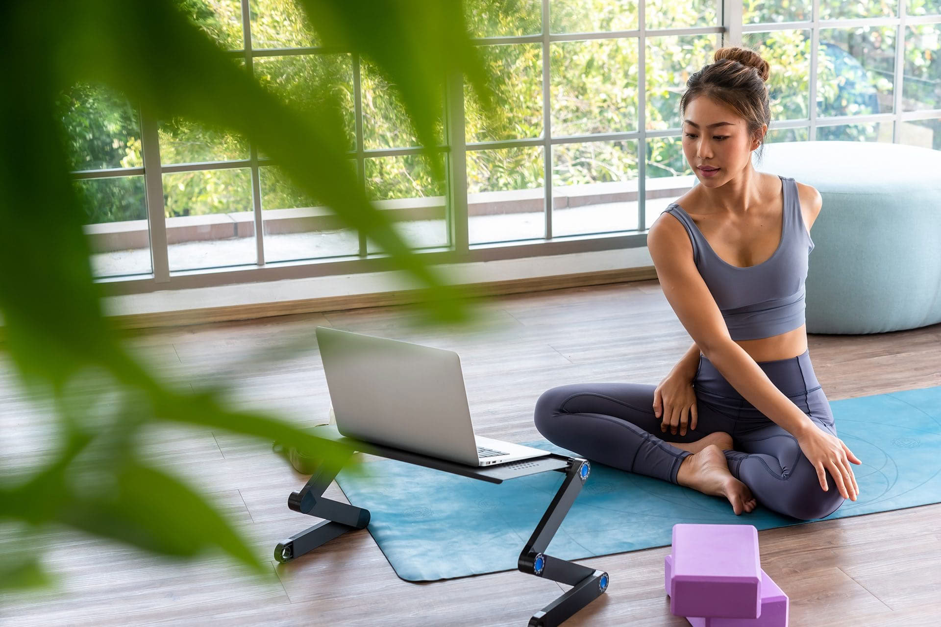 Formation hybride de 300 heures de professeur de yoga Vinyasa Flow