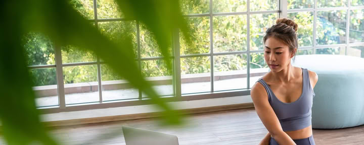 Formation hybride de 300 heures de professeur de yoga Vinyasa Flow
