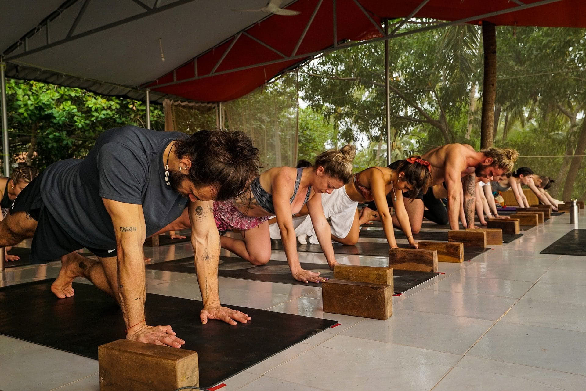 Formation de professeur de yoga Hatha Vinyasa de 200 heures – 6 déc. - 2 janv.