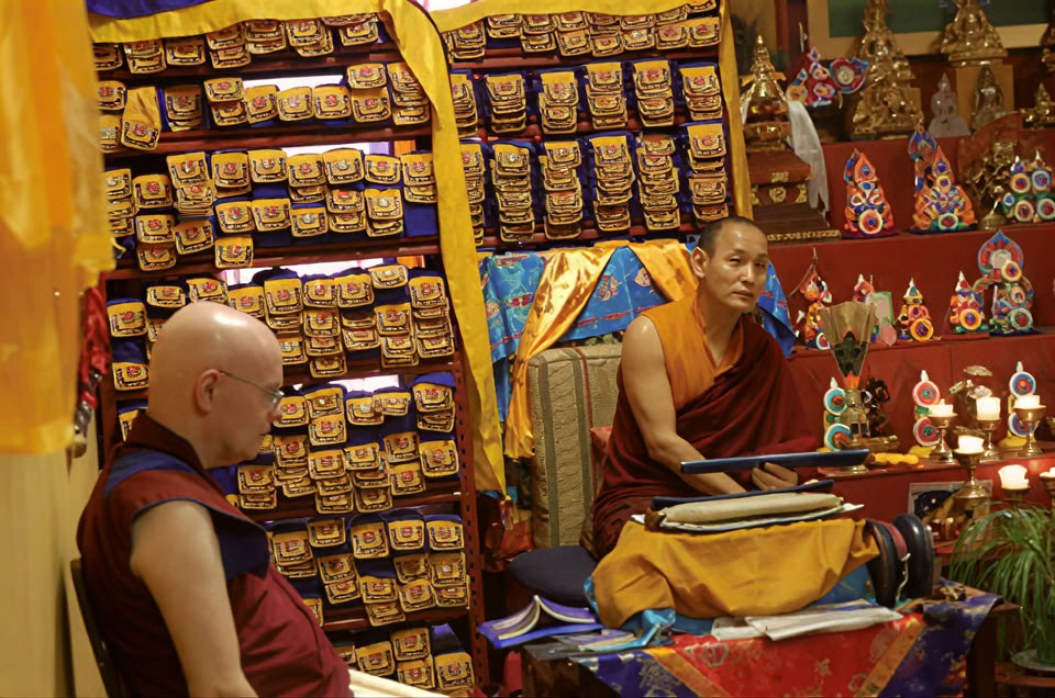 Ngondro (18h00) et méditation silencieuse (18h30)