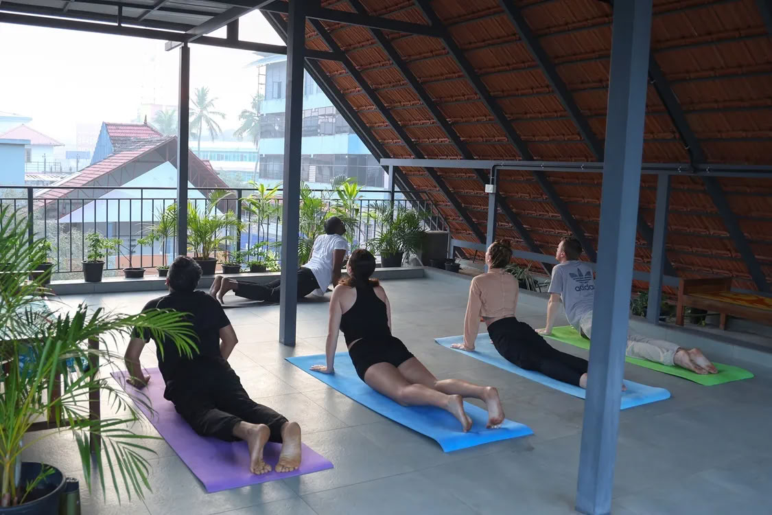 21 jours Veda Evolve : thérapie ayurvédique de bien-être et de rajeunissement par l’ayur-yoga avec retraite de yoga