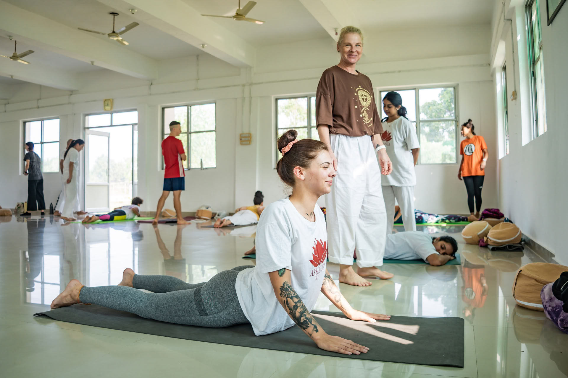 Poser des bases solides : formation certifiante de yoga de 200 heures en Inde en 2026