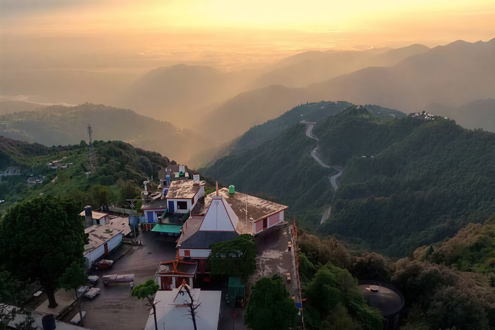 Retraite de randonnée et de yoga dans l’Himalaya