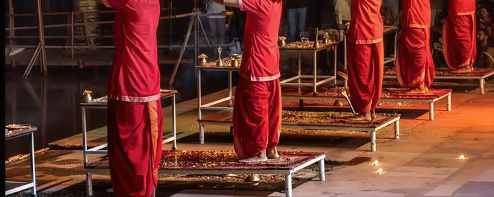Formation de professeur de yoga kundalini de 300 heures à Rishikesh