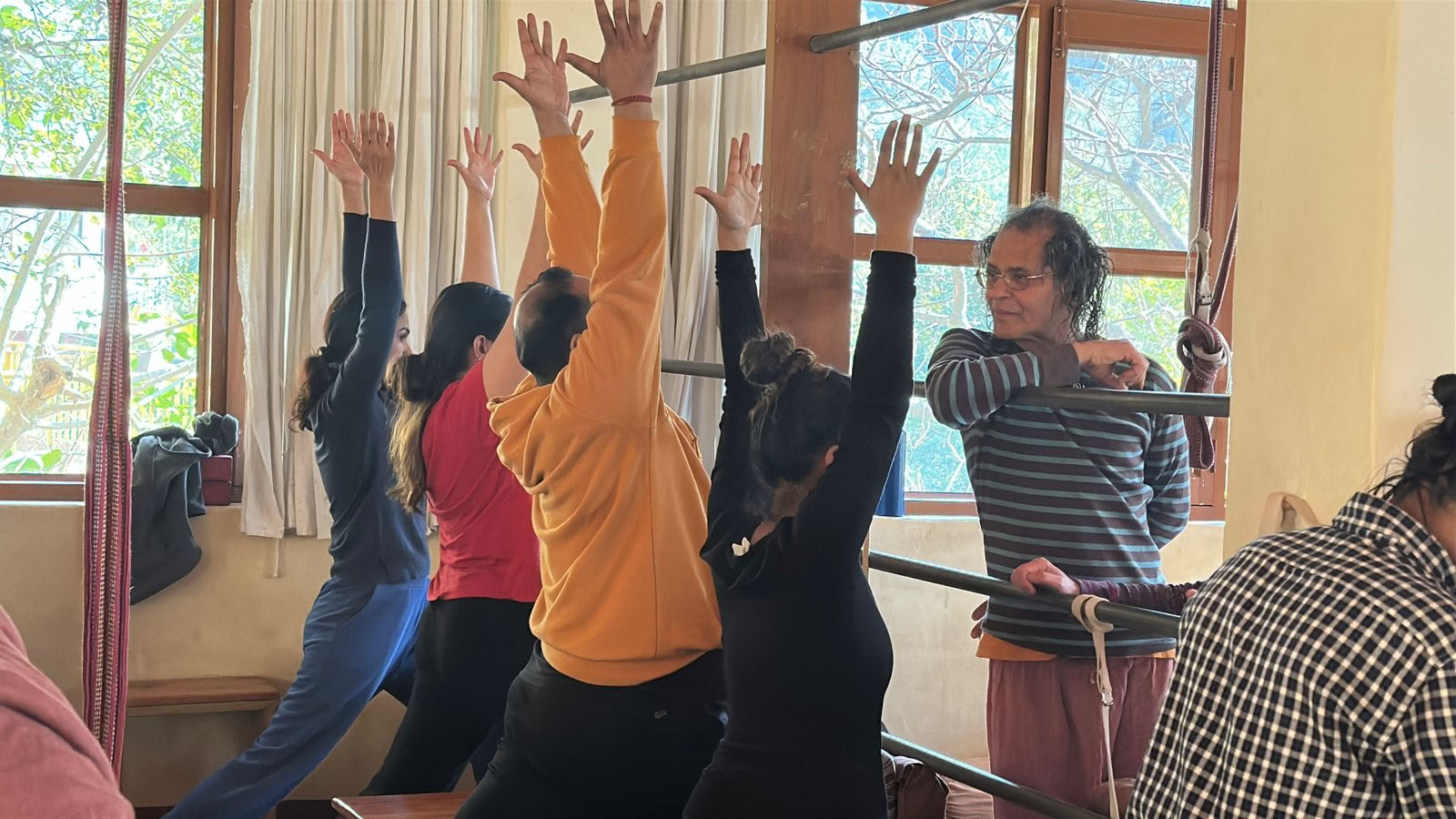 Cours intensif de yoga de 160 heures à Dharamshala