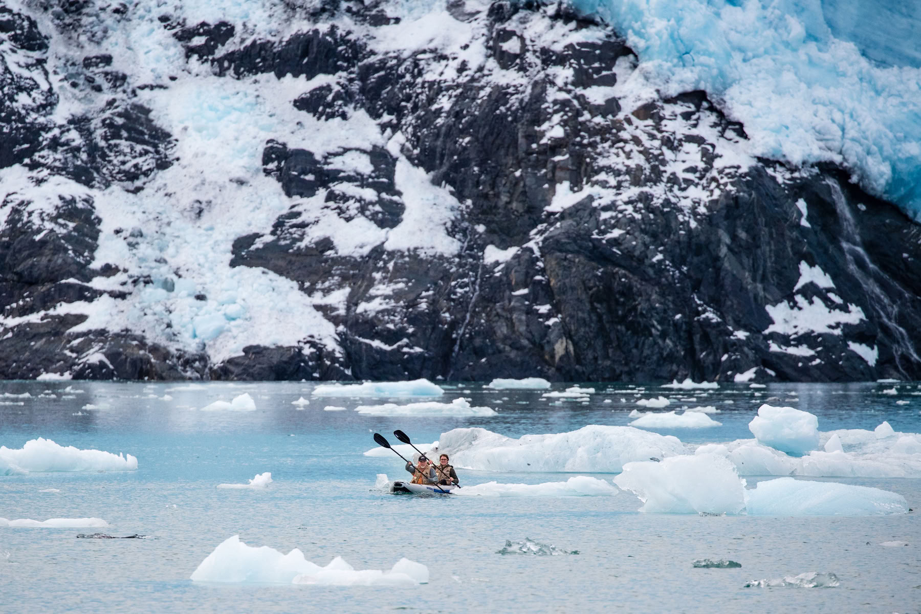 Kayak sur lac glaciaire