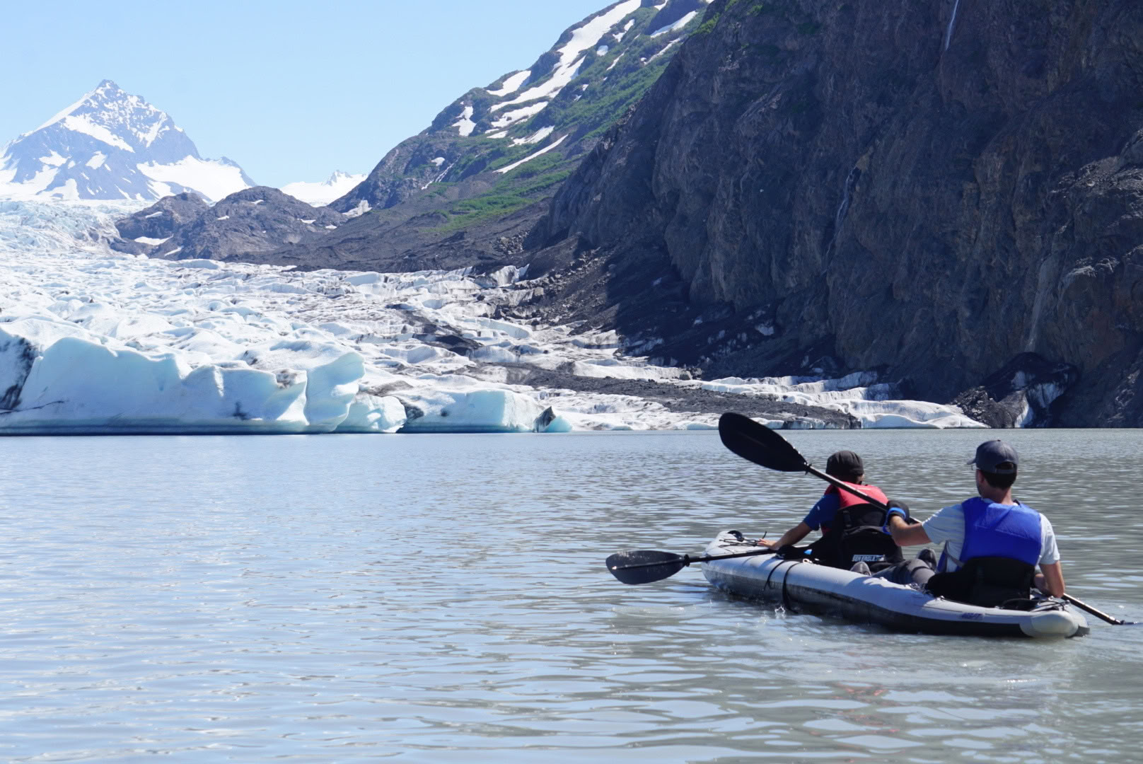Kayak sur lac glaciaire