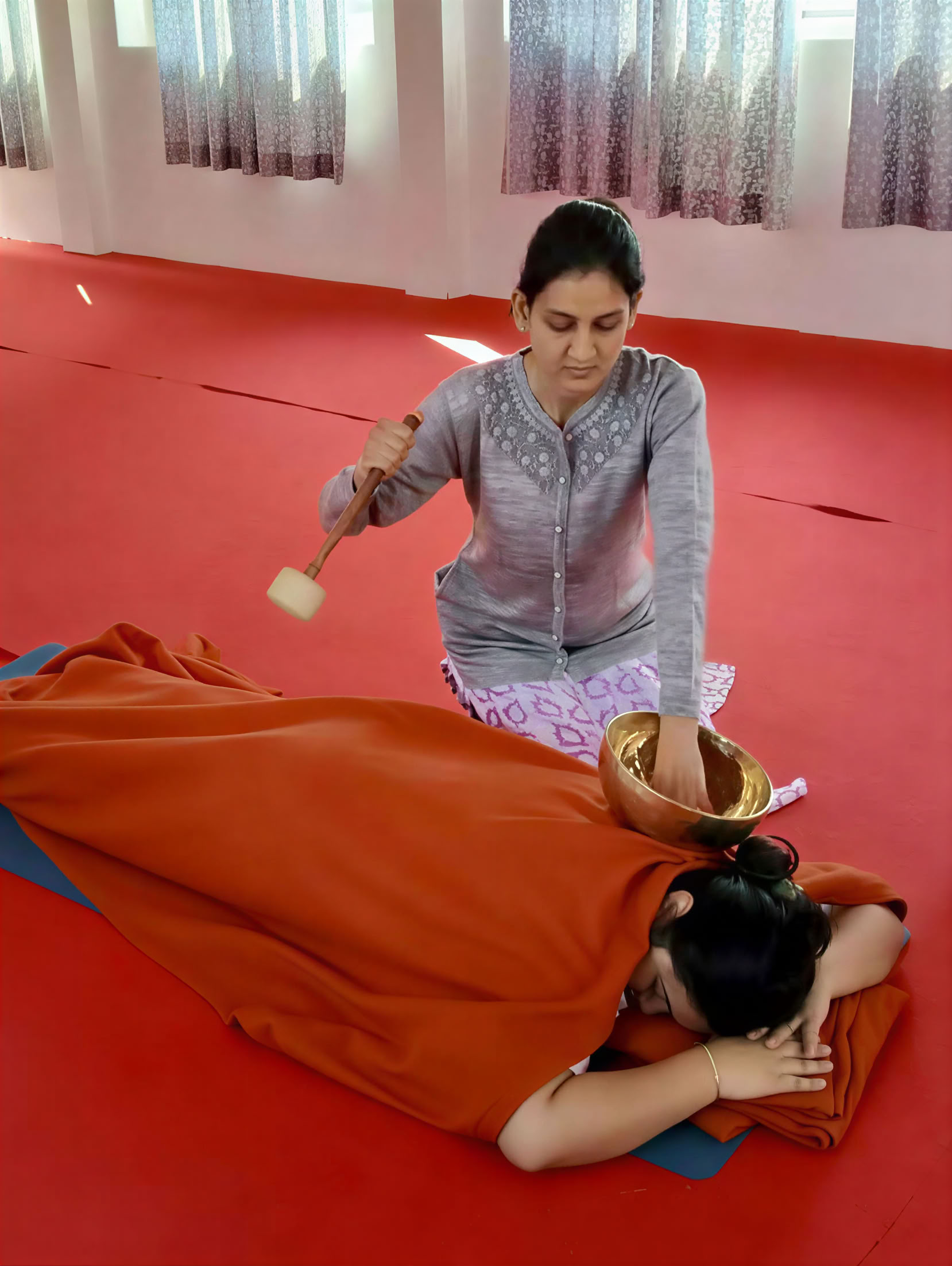 Formation de professeur en sonothérapie de 12 jours et 75 heures à Rishikesh, en Inde