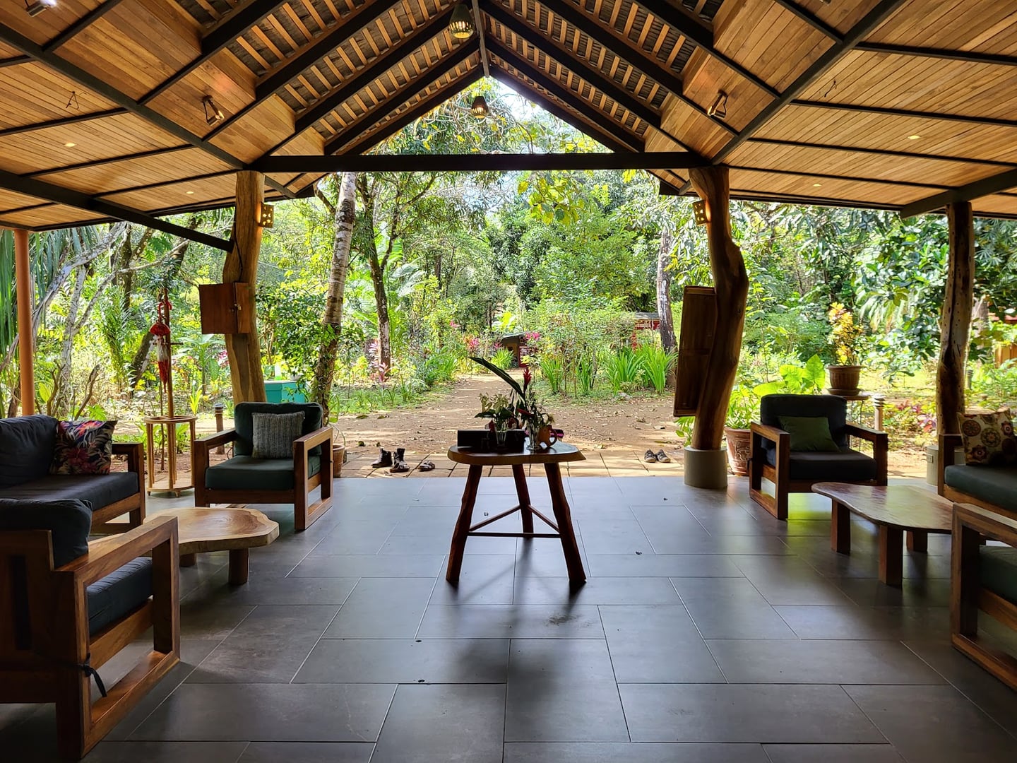 PachaMama Eco Village & Centre de retraite