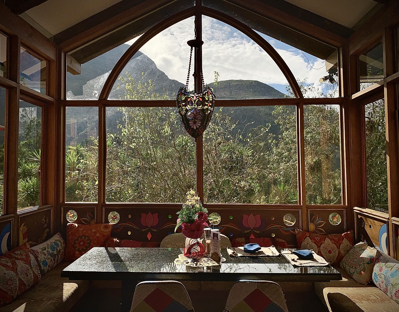 Twelve Hummingbirds Andes Retraite
