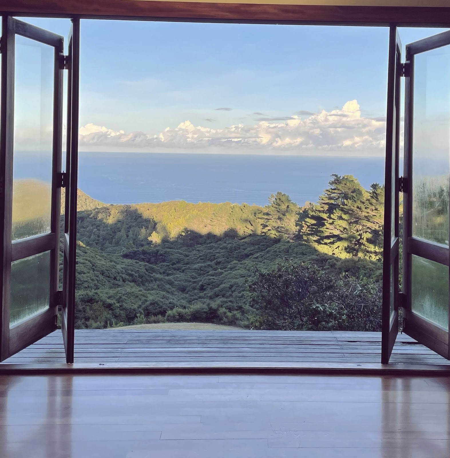 Sacred Earth Retraite Office