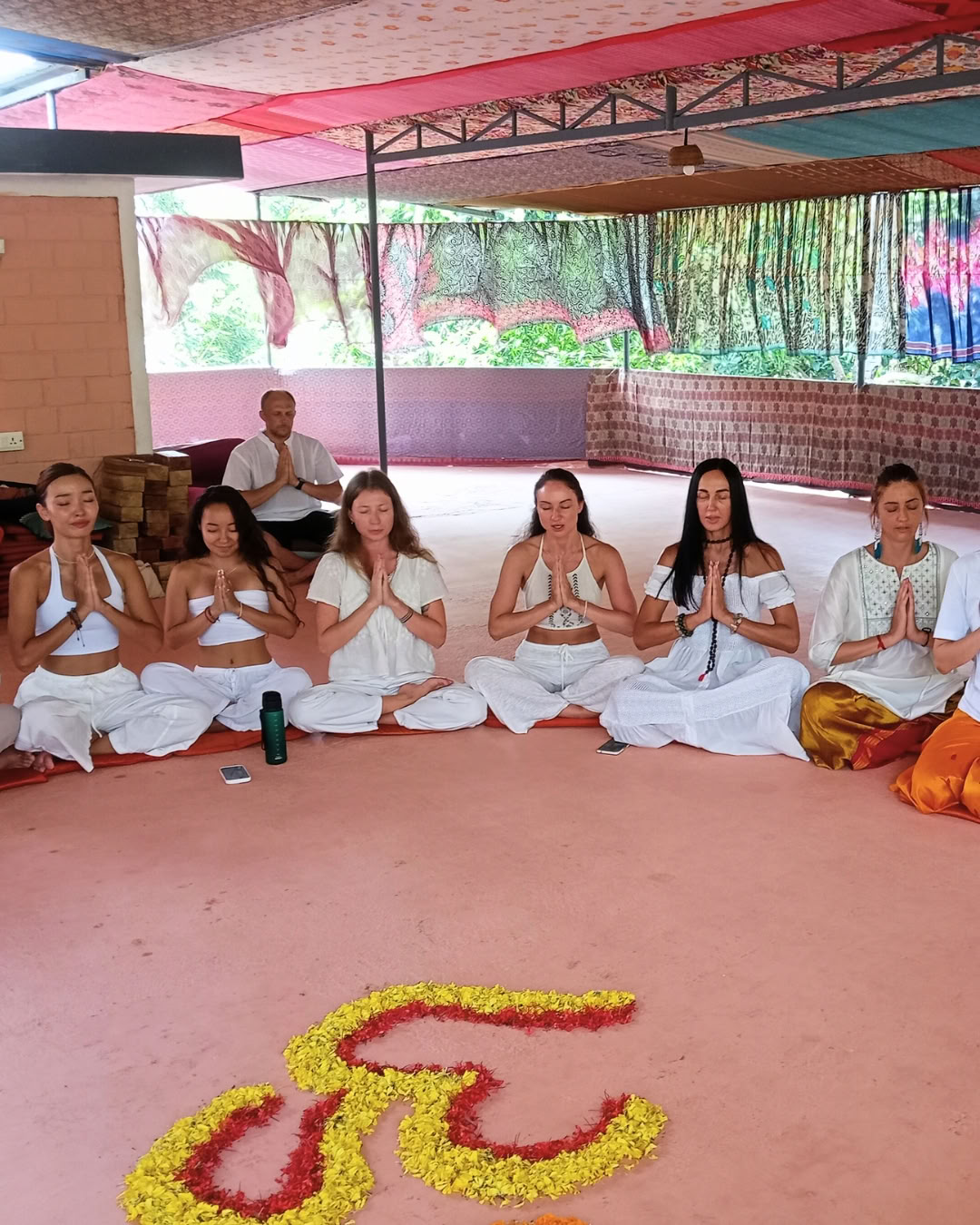 Rishikul Yogshala - Formation de professeurs de yoga au Kerala