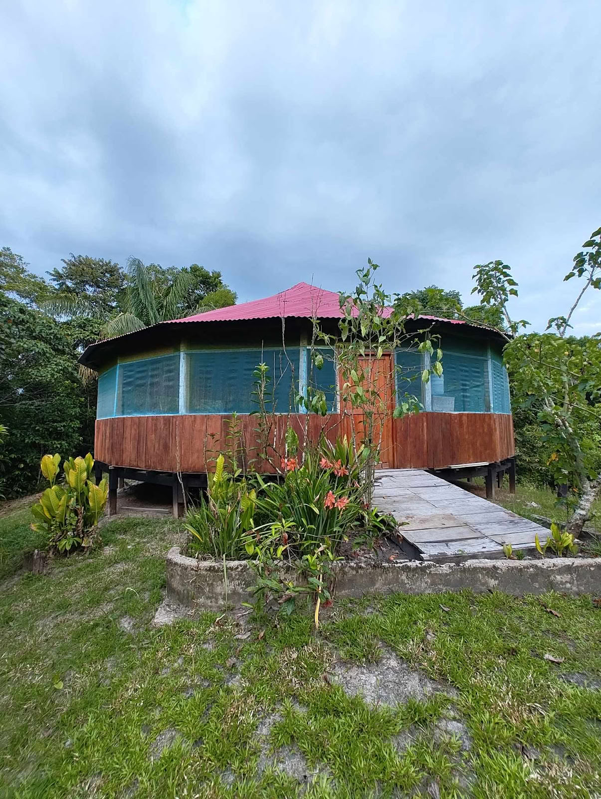 Official, Selva Madre Ayahuasca Retraite Iquitos Peru