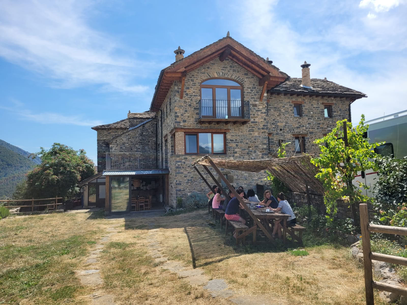 Casa Cuadrau : Yoga, Art & Nature dans les Pyrénées