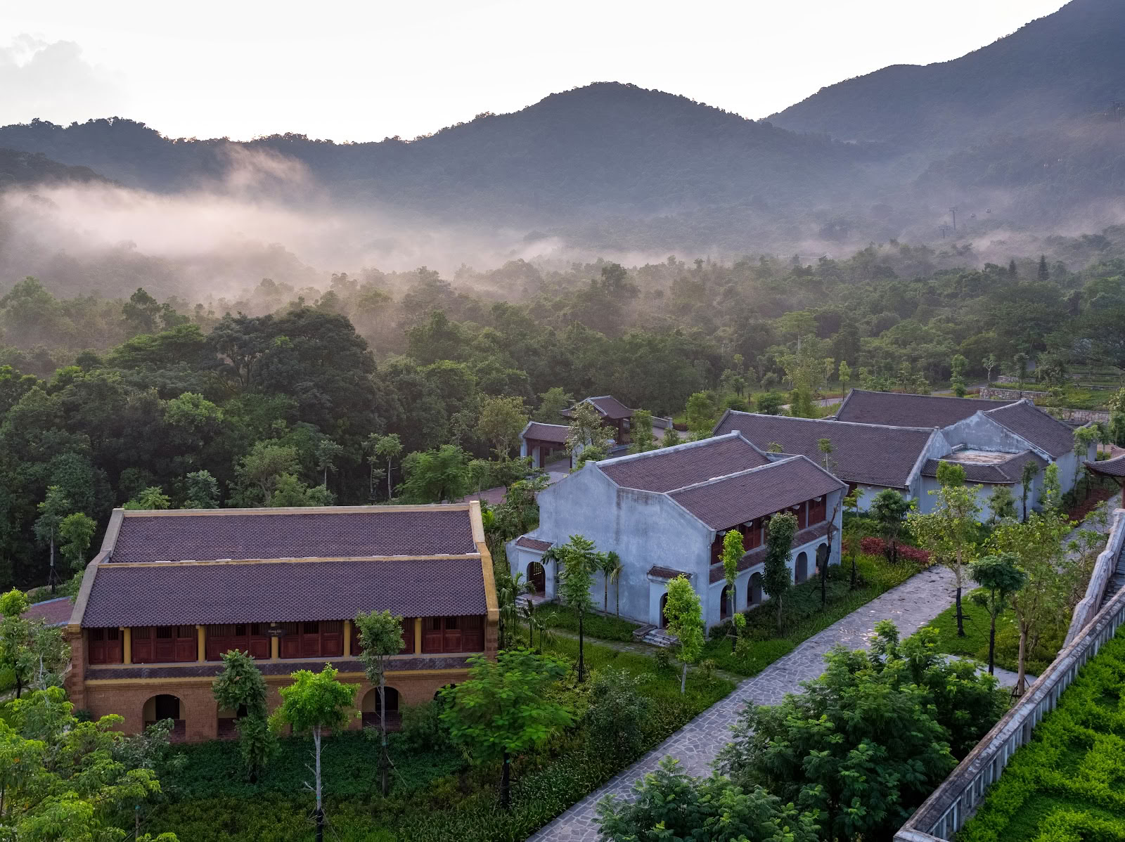 Làng Nương Yên Tử (Village Yên Tử)