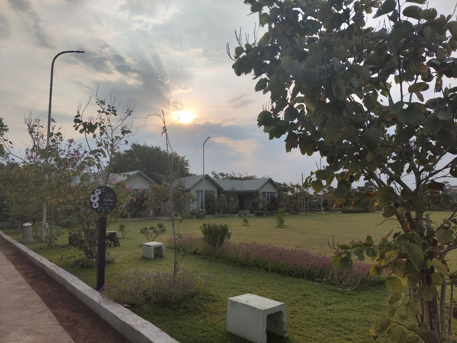 The Life School Bhopal - Yoga, Méditation, Bien-être & Développement personnel