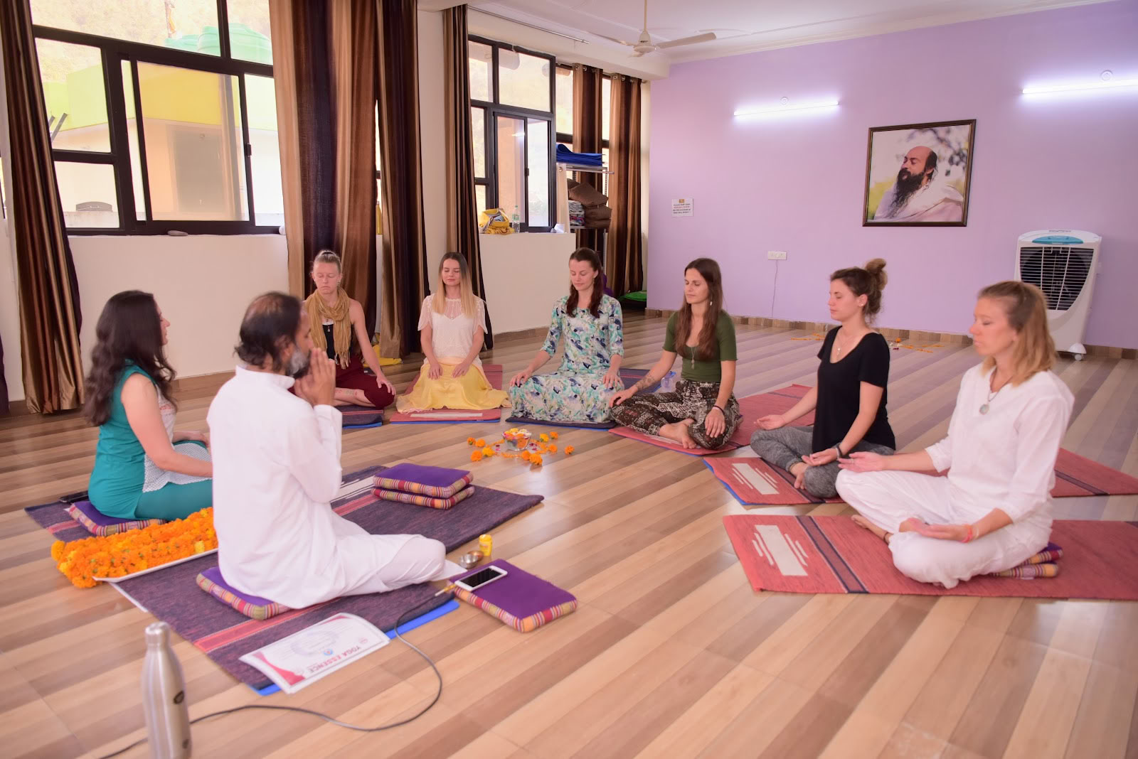 YOGA ESSENCE : Formation de professeur de méditation à l’ashram