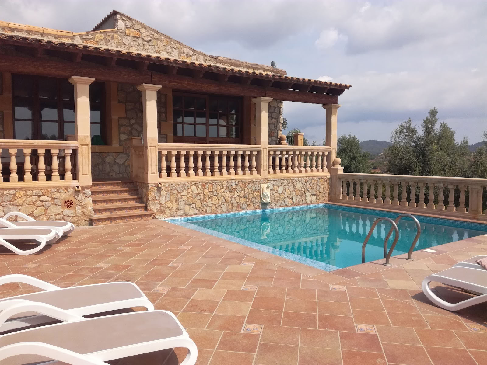 Ashram Mallorca | Voyages de respiration | EMDR et hypnose | Coaching | Ouverture du cœur et travail de vision